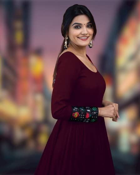Women's Rayon Solid Pattern Full Sleeve Full Stitched Gown (1254104)