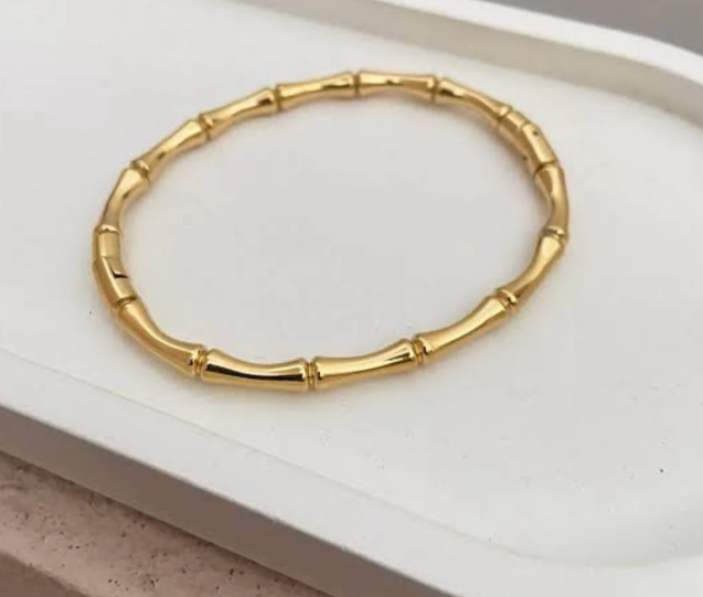 Bamboo-Style Gold Bracelet – Minimal, Elegant & Timeless (125425)