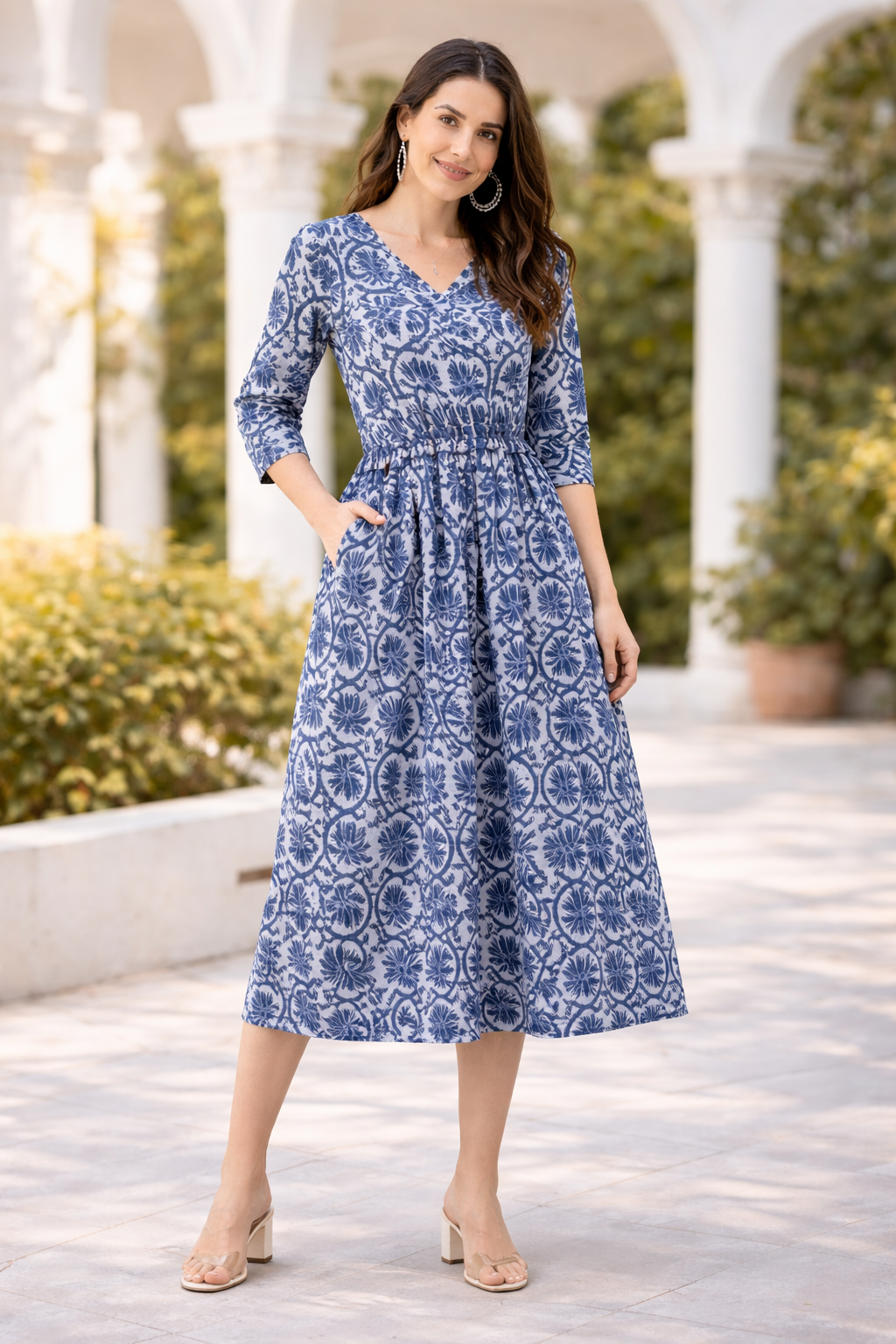 Women Solid Cotton Gown (1254152)