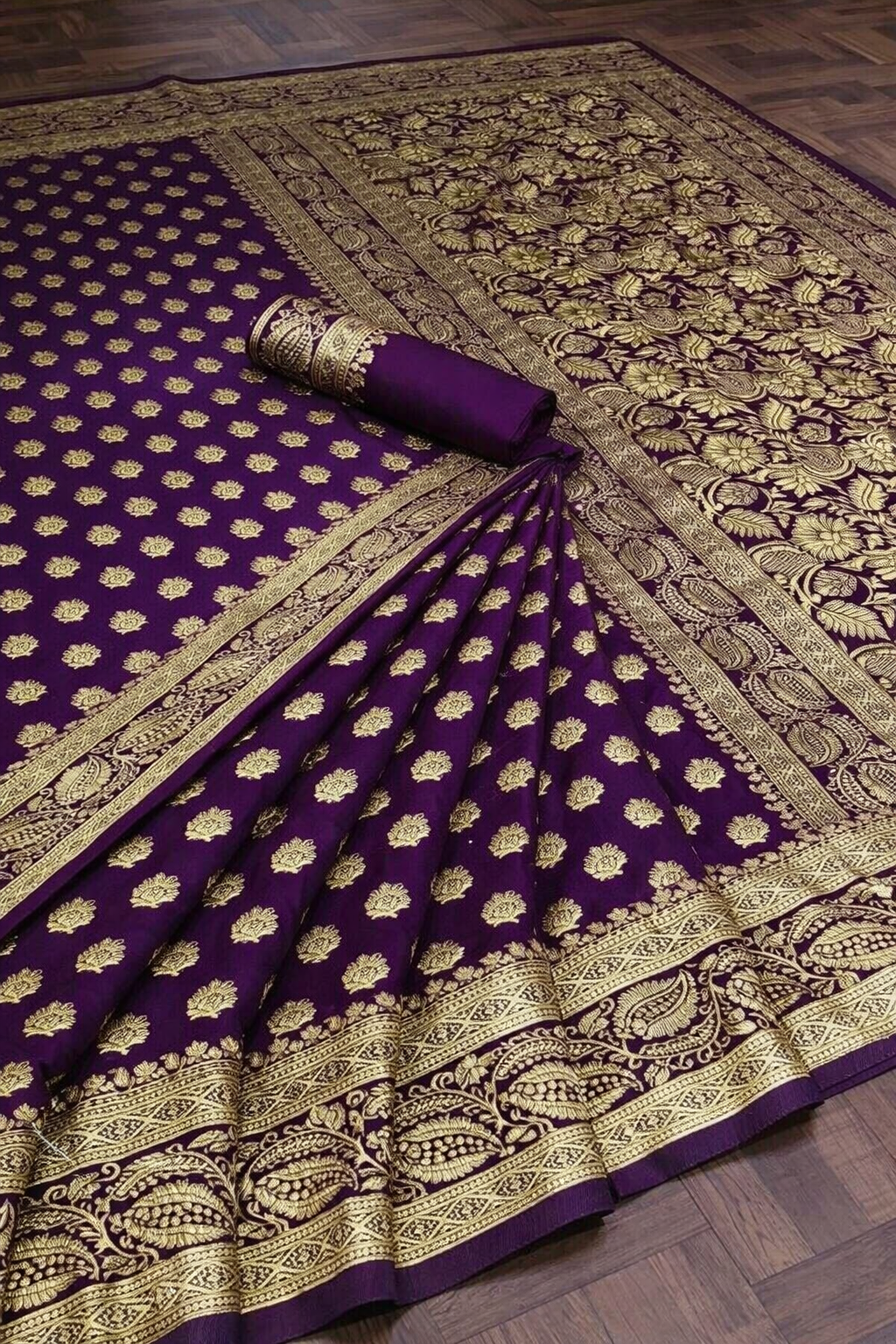 Jacquard Saree For Women (125465)
