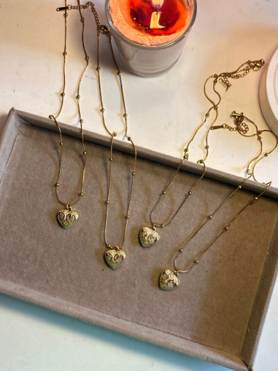 Textured Heart Pendant Necklace – Elegant Gold Finish (125419)
